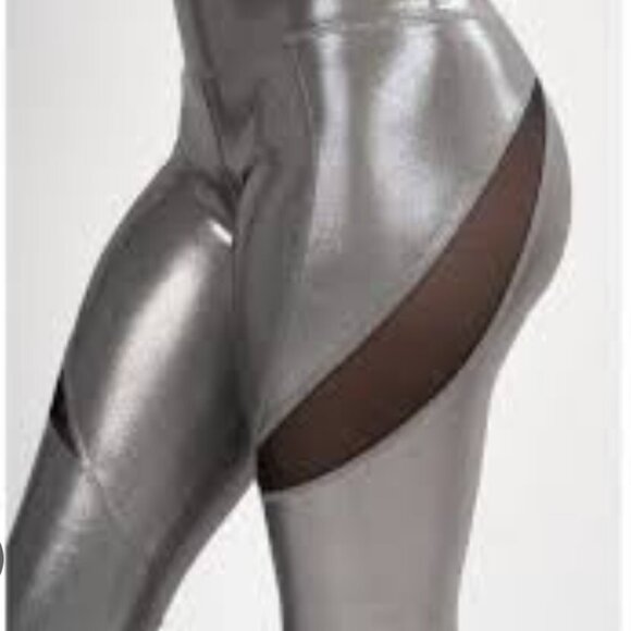 Sthenos Metalika Warrior Capri Activewear pants with mesh cutouts - Picture 3 of 16